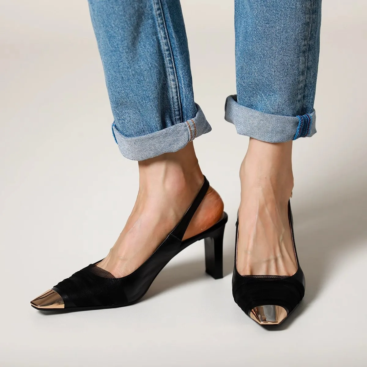 Women Elegant Pumps Spring Autumn Ladies Shoes Soft Cowhide Slingback Sandals Summer Shoes On Heel 7CM Metal Toe Sandals
Women Elegant Pumps Spring Autumn Ladies Shoes Soft Cowhide Slingback Sandals Summer Shoes On Heel 7CM Metal Toe Sandals