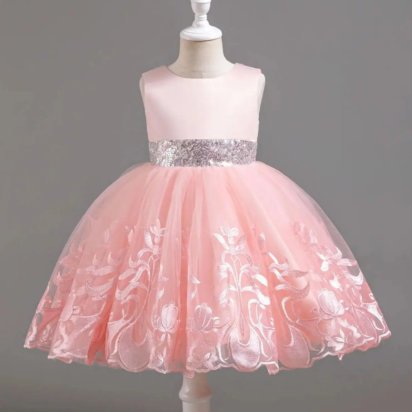 Elegant Girls Satin Bow Flower Embroidery Dress For Children Wedding Birthday Party Formal Evening Pageant Banquet Ball Gown
Elegant Girls Satin Bow Flower Embroidery Dress For Children Wedding Birthday Party Formal Evening Pageant Banquet Ball Gown