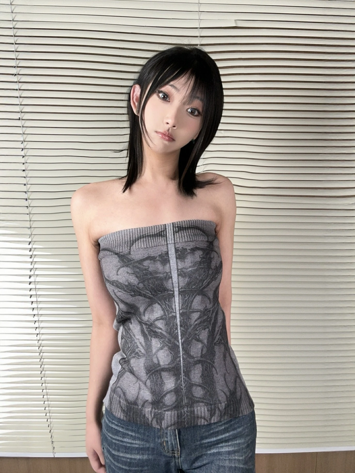 Юбка для концертов в стиле рэпера WEBBAR 2025ss, двусторонняя, с низкой талией, облегающая, из других материалов, для визуальной субкультуры
Юбка для концертов в стиле рэпера WEBBAR 2025ss, двусторонняя, с низкой талией, облегающая, из других материалов, для визуальной субкультуры