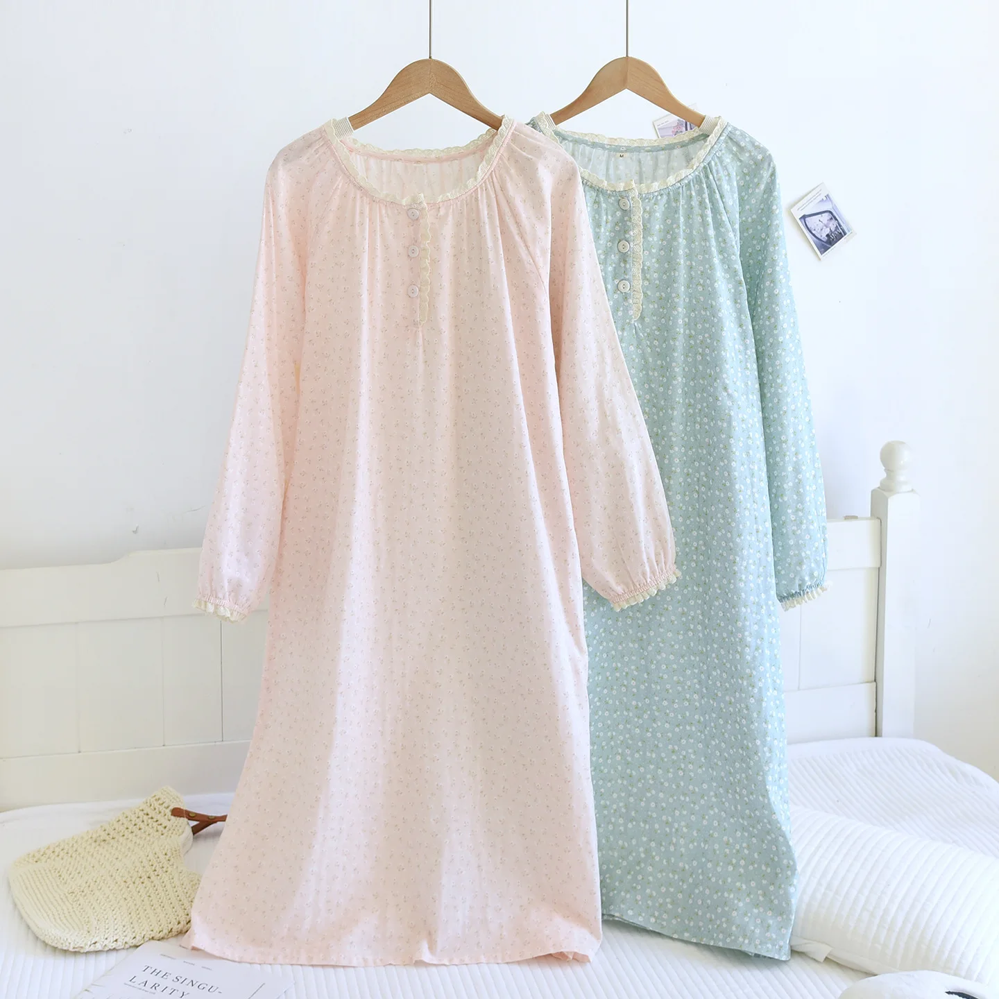 Summer Women's Sleeping Skirt Cotton Crepe Thin Skirt Long Sleeve O-Neck Nightdress Loose Home sleepwear
Summer Women's Sleeping Skirt Cotton Crepe Thin Skirt Long Sleeve O-Neck Nightdress Loose Home sleepwear