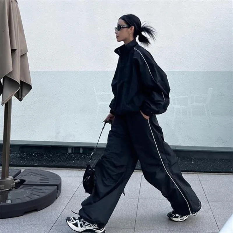 Loose Jacket Suit American Black Sport Jacket Loose Windbreaker Wide Leg Pants For Women
Loose Jacket Suit American Black Sport Jacket Loose Windbreaker Wide Leg Pants For Women