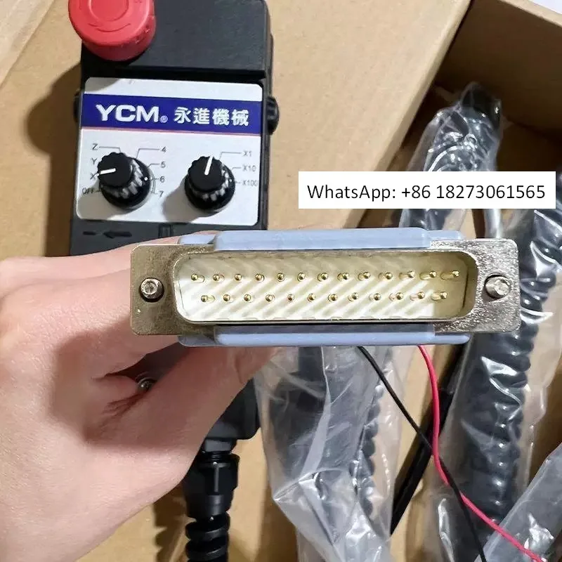 Taiwan Yongjin oil machine CNC lathe machining center handwheel control box IHDW-BLACS-IM in stock
Taiwan Yongjin oil machine CNC lathe machining center handwheel control box IHDW-BLACS-IM in stock