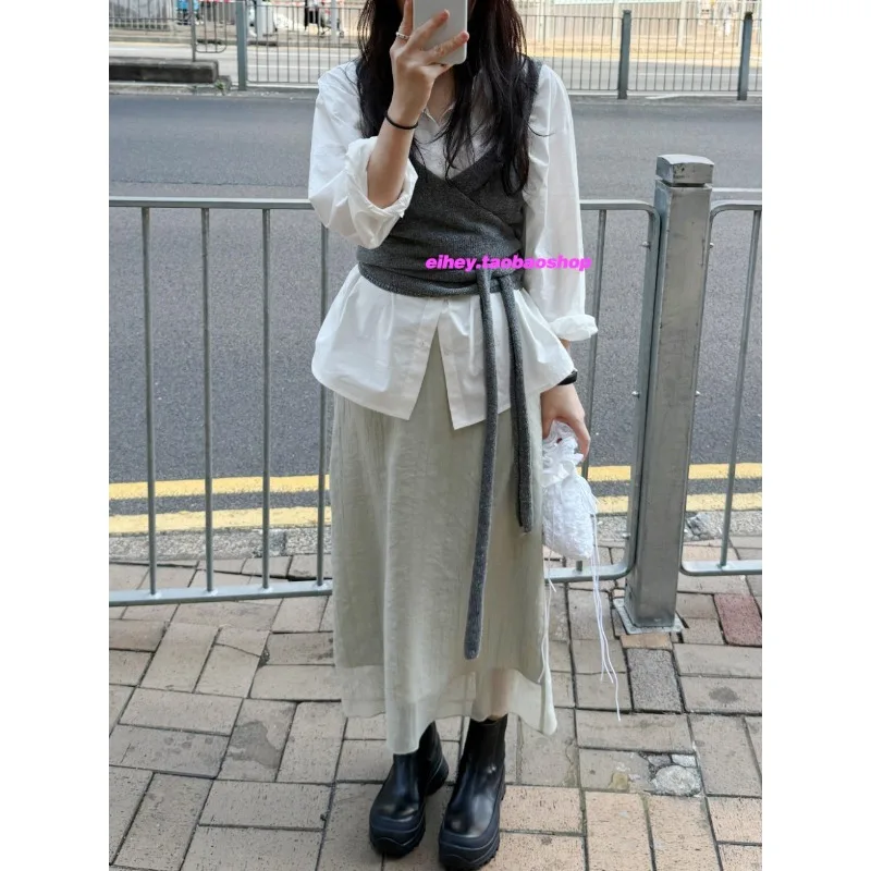 Streetwear Muscle Texture Pleated Casual Knee Length Skirt Women 2025 Summer New High Waist Solid Color Mesh A-line Skirt
Streetwear Muscle Texture Pleated Casual Knee Length Skirt Women 2025 Summer New High Waist Solid Color Mesh A-line Skirt