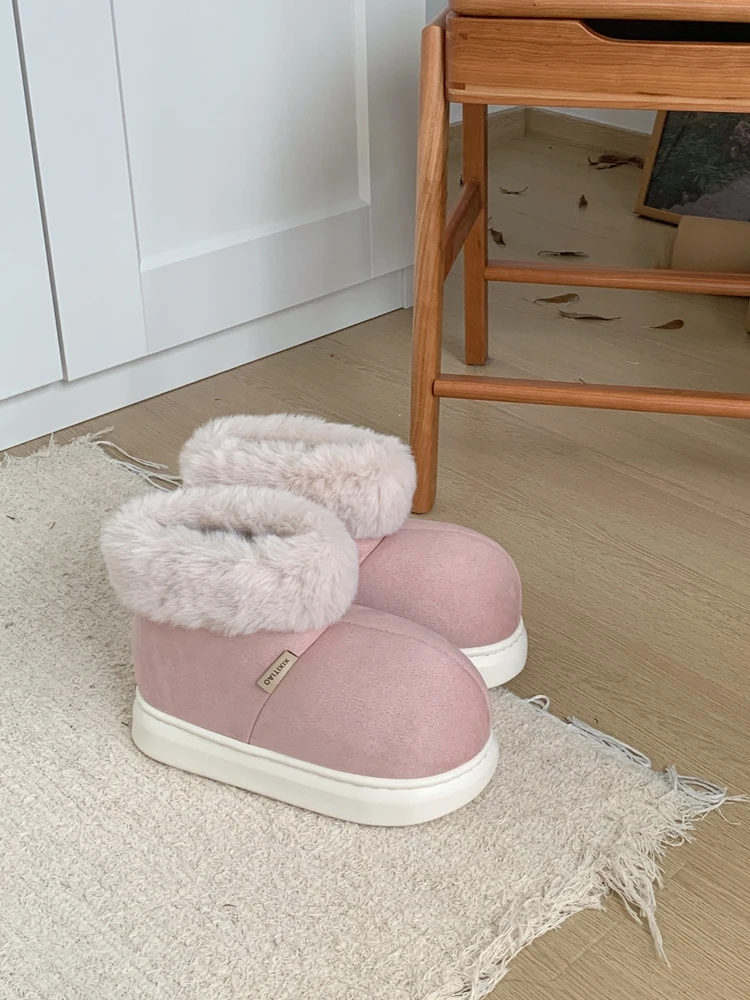 Parent-child Warm Plush Thick Snow Boots For Women's Man Ankle Boots Outerwear Versatile New Winter Cotton Household Shoes
Parent-child Warm Plush Thick Snow Boots For Women's Man Ankle Boots Outerwear Versatile New Winter Cotton Household Shoes