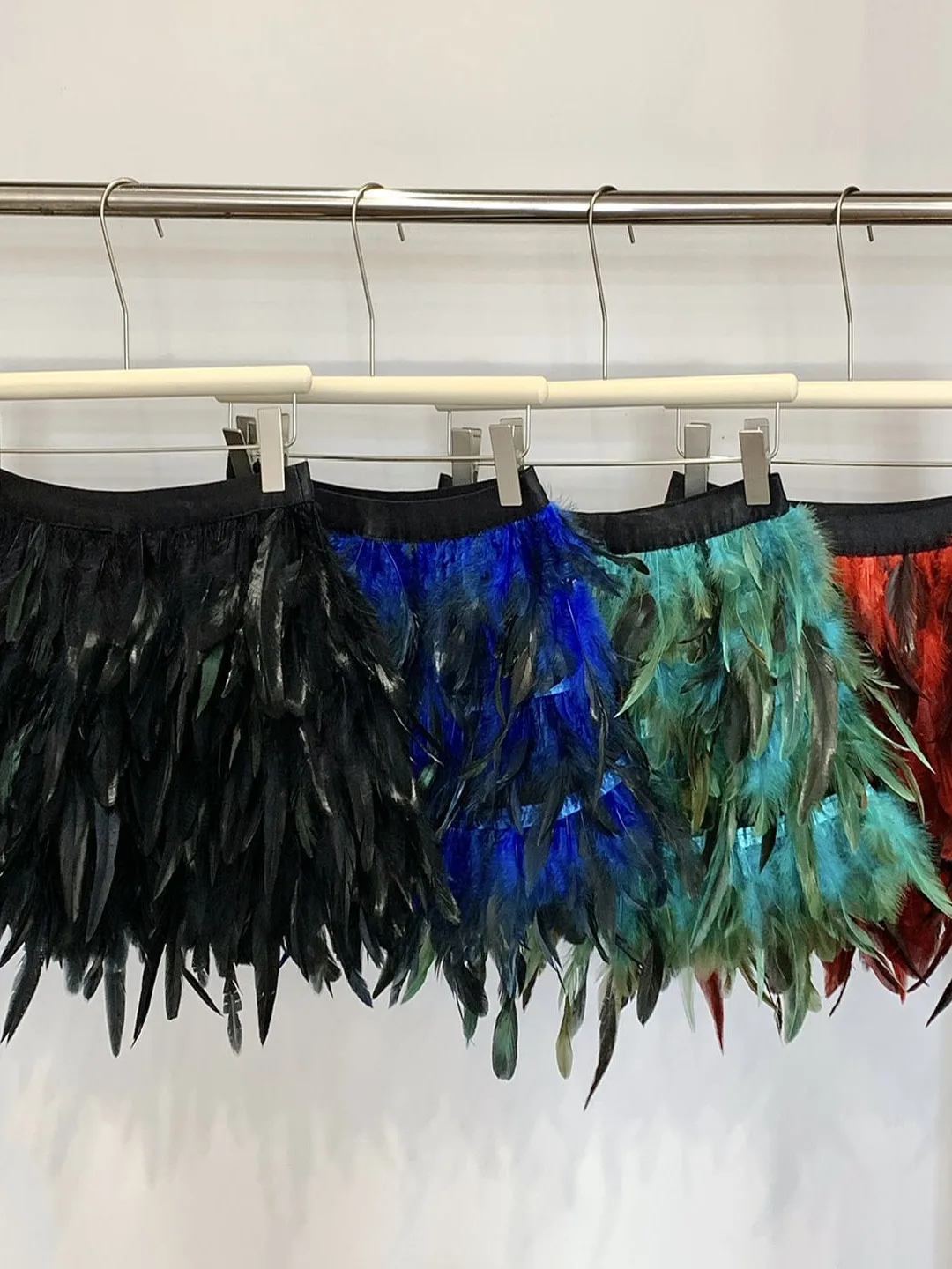 Feather Half-length Skirt Asymmetric Waist Elastic Summer New Arrival Women's Korean Style Commute Anti-soil Performance Show...
Feather Half-length Skirt Asymmetric Waist Elastic Summer New Arrival Women's Korean Style Commute Anti-soil Performance Show...