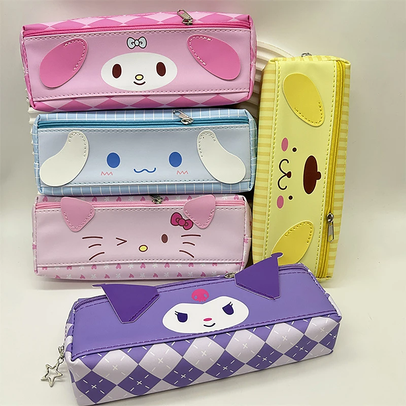 Пенал Sanrio из искусственной кожи для хранения косметики Kuromi Hello kitty, женский модный кошелек, Детская сумка для карандашей, милые канцелярские принадлежности из аниме
Пенал Sanrio из искусственной кожи для хранения косметики Kuromi Hello kitty, женский модный кошелек, Детская сумка для карандашей, милые канцелярские принадлежности из аниме