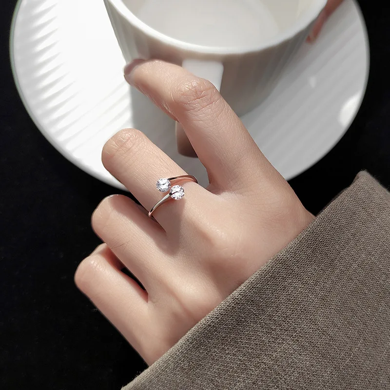 925 Sterling Silver Zircon Ring for Fashion Women Ladies Rose Gold Color Fine Jewelry Minimalist Party Daily Accessories Gift
925 Sterling Silver Zircon Ring for Fashion Women Ladies Rose Gold Color Fine Jewelry Minimalist Party Daily Accessories Gift