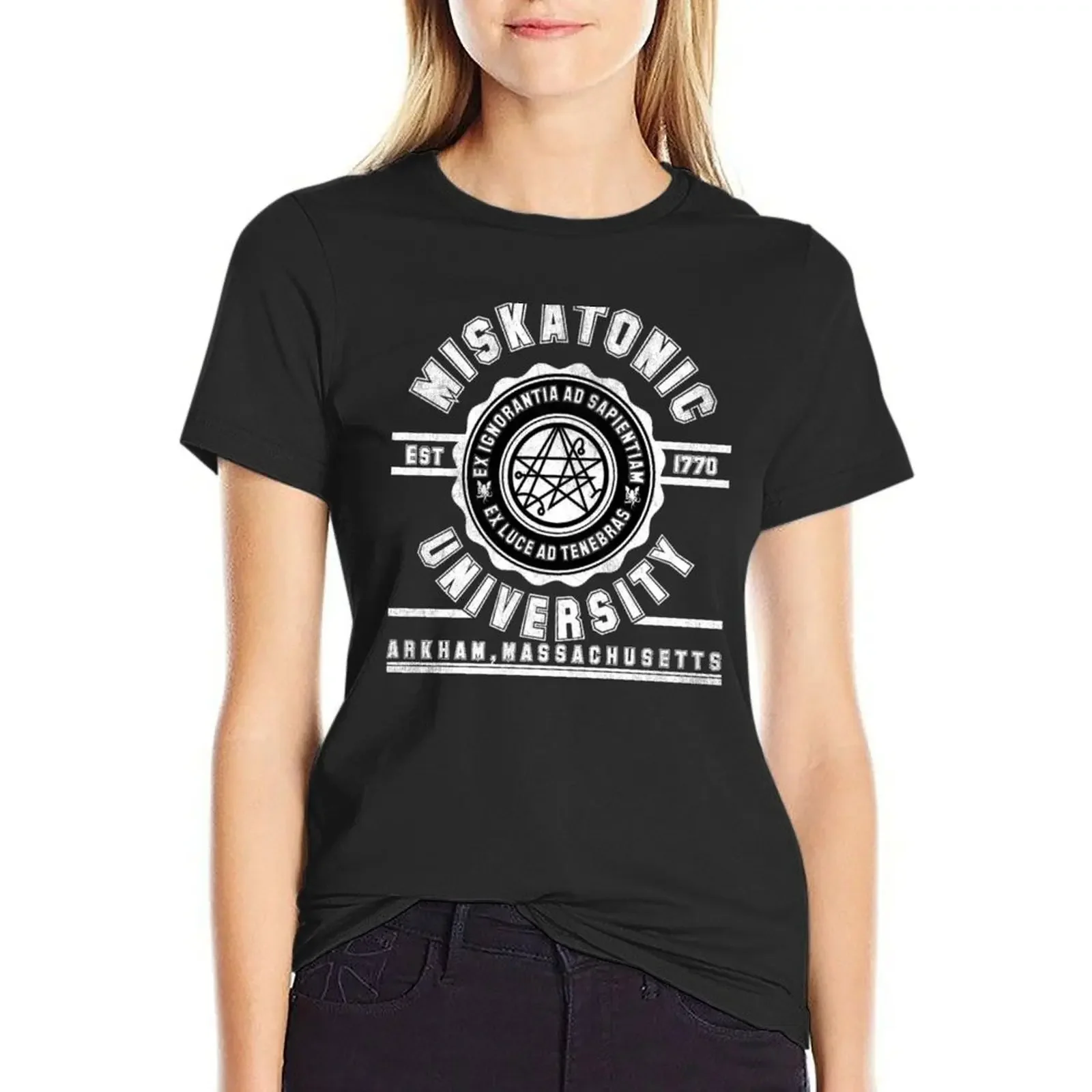 University of Miskatonic // Alma Mater T-Shirt sports fans summer tops Aesthetic clothing tees cat shirts for Women
University of Miskatonic // Alma Mater T-Shirt sports fans summer tops Aesthetic clothing tees cat shirts for Women