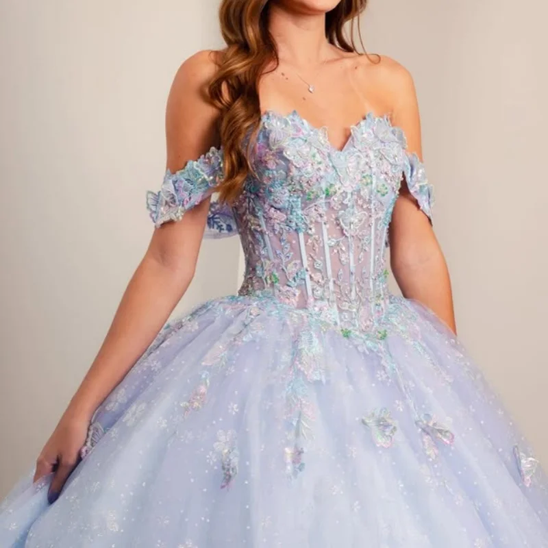 Customized baby blue Quinceanera Dresses Off the Shoulder crystal flower applique Lace Vestido De 15 Quinceanera
Customized baby blue Quinceanera Dresses Off the Shoulder crystal flower applique Lace Vestido De 15 Quinceanera