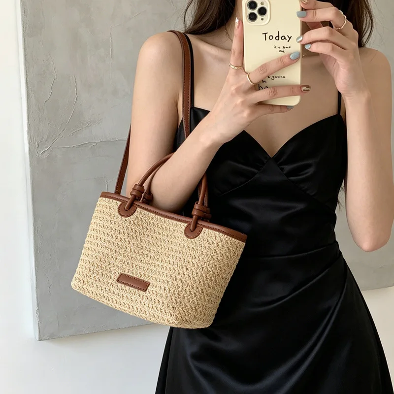 Women's Summer Vacation Beach Straw Shoulder Bag Retro Design Ladies Portable Crossbody Bags Knot Basket Woven Tote Handbags
Women's Summer Vacation Beach Straw Shoulder Bag Retro Design Ladies Portable Crossbody Bags Knot Basket Woven Tote Handbags