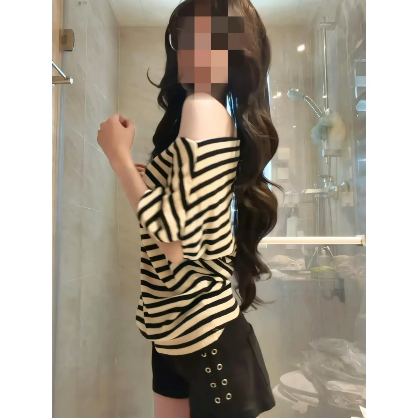 Summer Casual Style Women's Knitted Short Sleeve Shoulder Bared Waist Cinched Striped Top Loose Fit Comfortable Spicy Girl Shirt
Summer Casual Style Women's Knitted Short Sleeve Shoulder Bared Waist Cinched Striped Top Loose Fit Comfortable Spicy Girl Shirt