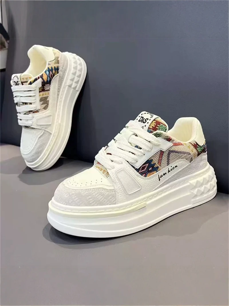 Casual Running Shoes Men's Summer Original Design Versatile White Sneakers Bread Board Shoes Student Friendly Breathable Low Top
Casual Running Shoes Men's Summer Original Design Versatile White Sneakers Bread Board Shoes Student Friendly Breathable Low Top