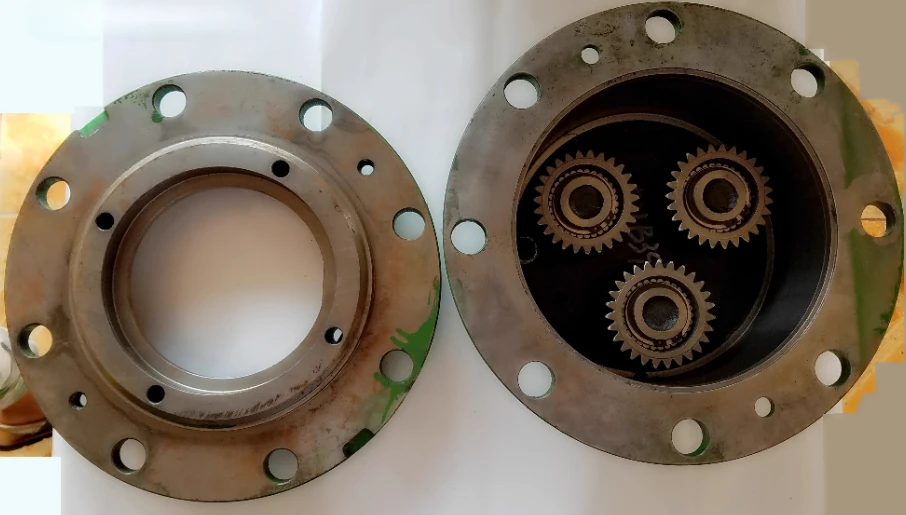 RE271421 Tractor Parts 5E1004 854 Front Axle Wheel Hub Gear R271412 Free Shipping
RE271421 Tractor Parts 5E1004 854 Front Axle Wheel Hub Gear R271412 Free Shipping