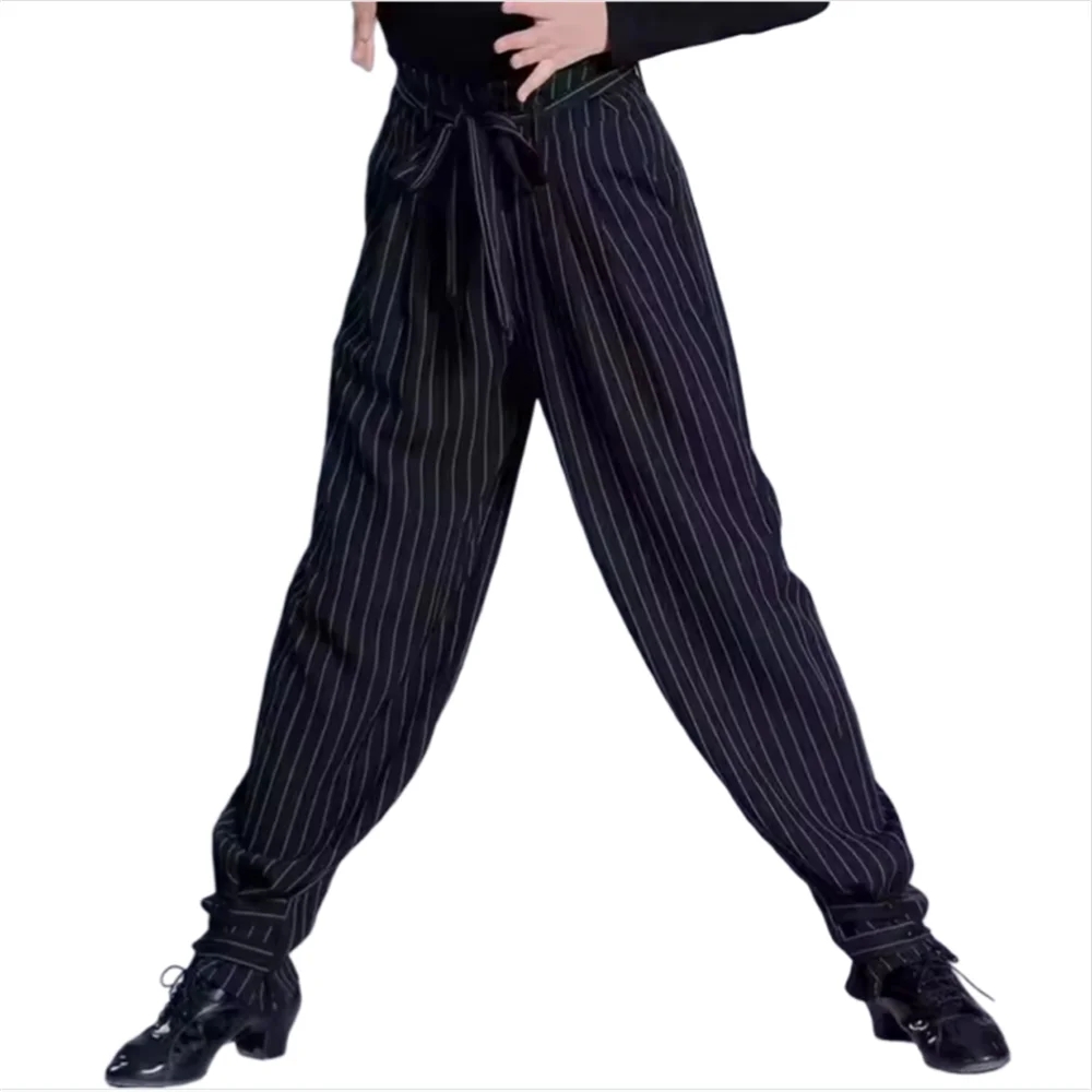 Новинка: брюки для латиноамериканских танцев для мальчиков, черные брюки для бальных танцев, детские брюки с завязками на талии для ча-ча/румбы/самбы
Новинка: брюки для латиноамериканских танцев для мальчиков, черные брюки для бальных танцев, детские брюки с завязками на талии для ча-ча/румбы/самбы