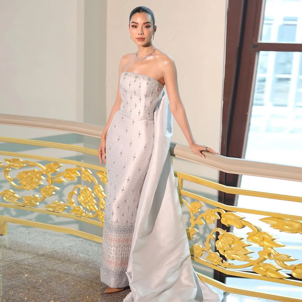 Classic Satin Mermaid Evening Dressees Customized Crystal Beading Homecoming Dress Fashion Strapless Sleeveless Celebrity Gowns
Classic Satin Mermaid Evening Dressees Customized Crystal Beading Homecoming Dress Fashion Strapless Sleeveless Celebrity Gowns