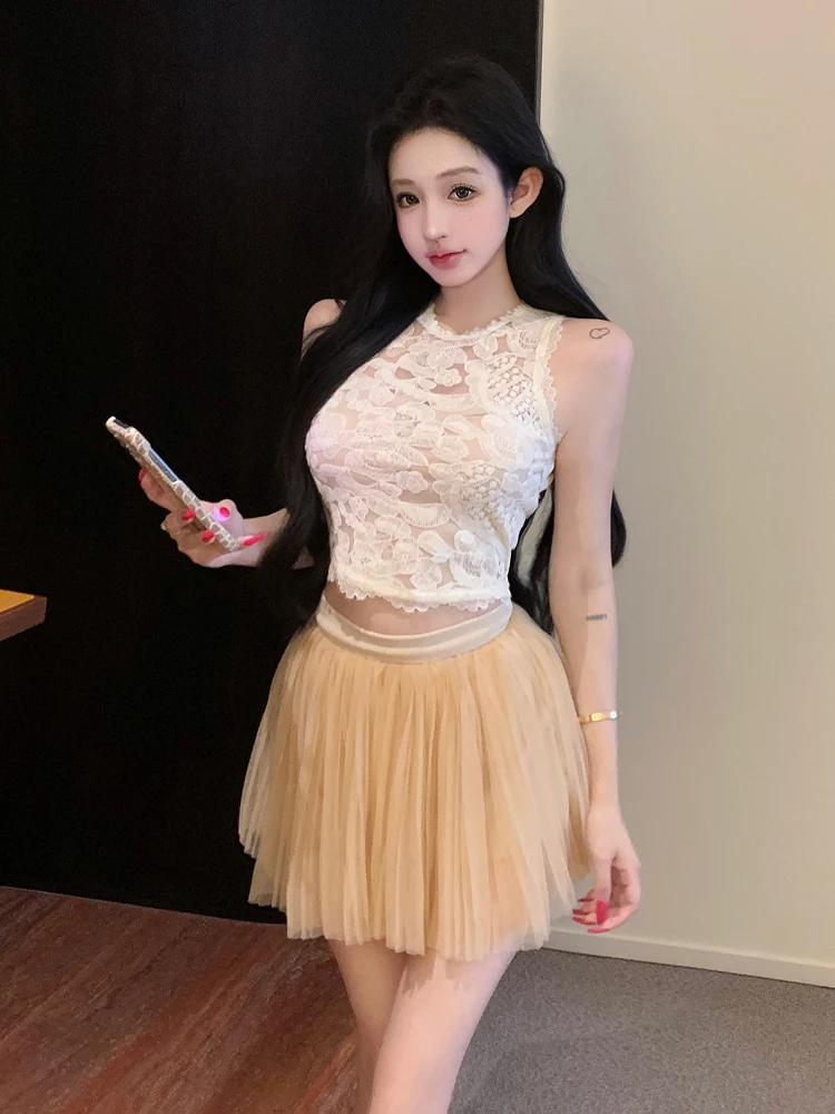 Сладкий пряный тяжелый кружевной ажурный жилет с вышивкой, топ Me, пушистая юбка, комплект женской модной летней одежды
Сладкий пряный тяжелый кружевной ажурный жилет с вышивкой, топ Me, пушистая юбка, комплект женской модной летней одежды