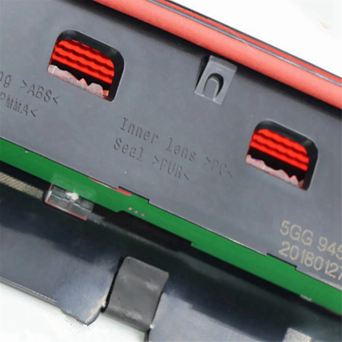 Hot High Mounted Third Brake Light Brake Light LED Rear Tail Light for VW Golf 6 Mk6 Polo 6R 2012-2016 5
Hot High Mounted Third Brake Light Brake Light LED Rear Tail Light for VW Golf 6 Mk6 Polo 6R 2012-2016 5