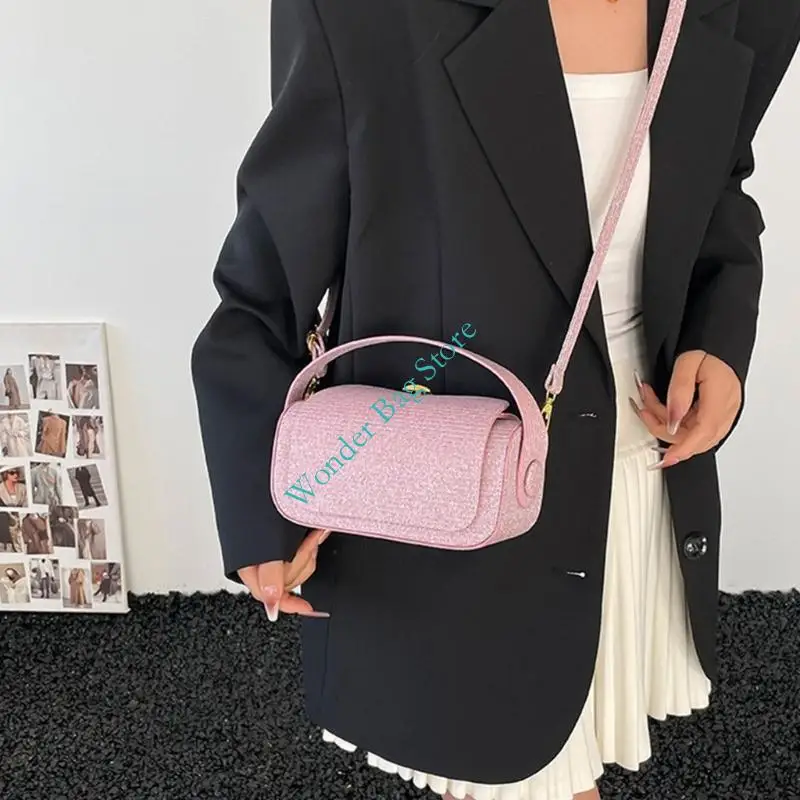 Women's Trendy PU Square Bag Office Handbag with Adjustable Strap with Flap Closure Shoulder Crossbody Bag for Various Occasion
Women's Trendy PU Square Bag Office Handbag with Adjustable Strap with Flap Closure Shoulder Crossbody Bag for Various Occasion