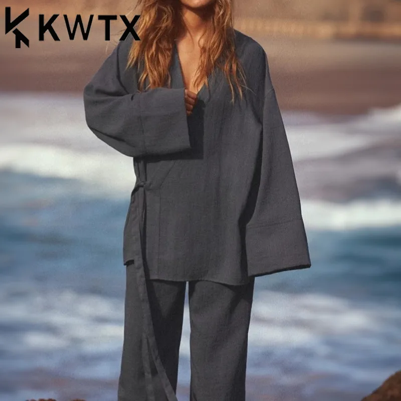 KWTX 2025 Spring Women’s Two Piece Set Solid V Neck Coat & Casual Pants Elegant Luxury High Quality Spring Summer Lounge Set
KWTX 2025 Spring Women’s Two Piece Set Solid V Neck Coat & Casual Pants Elegant Luxury High Quality Spring Summer Lounge Set