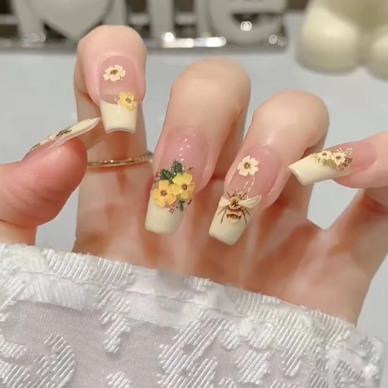 10pcs Handmade Press on Nails French Small Bees Flowers Fake Nail Middle Ladder Rustic Removable Wearable Nail for Women&Girl
10pcs Handmade Press on Nails French Small Bees Flowers Fake Nail Middle Ladder Rustic Removable Wearable Nail for Women&Girl
