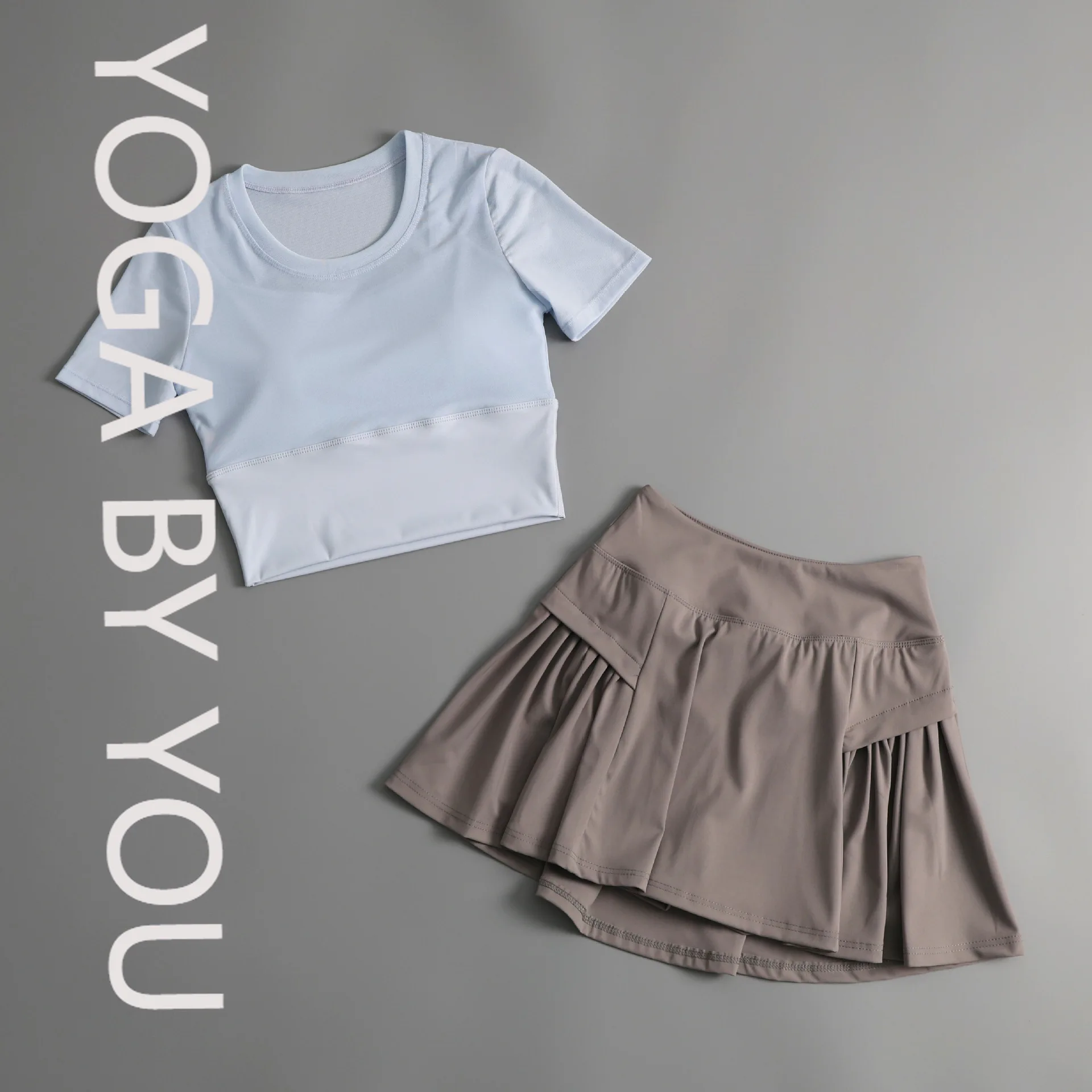 Summer sports suit quick-drying mesh breathable yoga short-sleeved high-value badminton tennis fitness sportswear women's 2025 n
Summer sports suit quick-drying mesh breathable yoga short-sleeved high-value badminton tennis fitness sportswear women's 2025 n