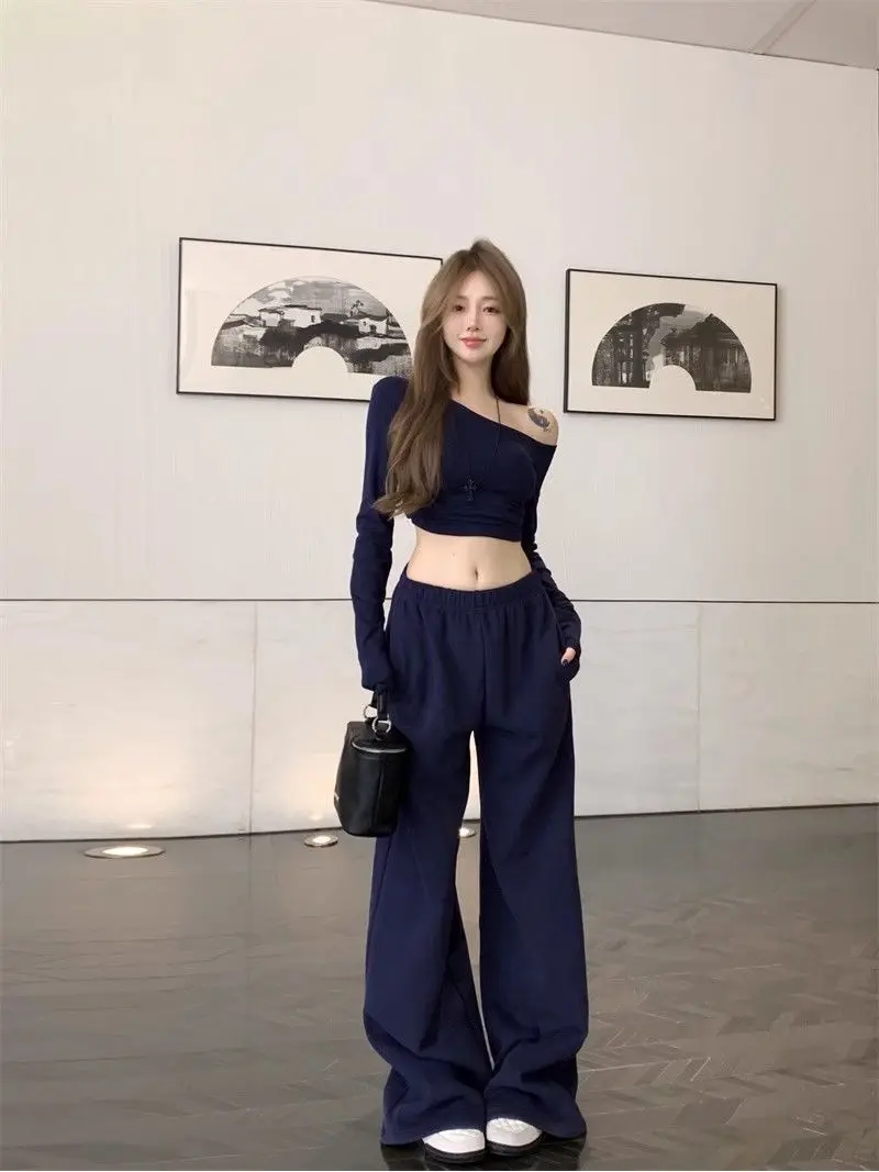 Hot Girl Casual Set Women's Spring Sexy Off Shoulder Long-sleeved T-shirt Wide-leg Pants Two-piece Set Fashion Female Clothes
Hot Girl Casual Set Women's Spring Sexy Off Shoulder Long-sleeved T-shirt Wide-leg Pants Two-piece Set Fashion Female Clothes