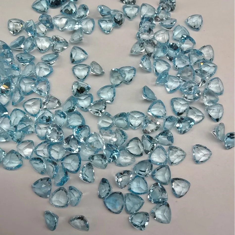 Wholesale 4pcs Genuine Blue Topaz 3mm 4mm 5mm 8mm 10mm Triangle Brilliant-cut Semi-Precious Gemstone Cabochon Ring Face
Wholesale 4pcs Genuine Blue Topaz 3mm 4mm 5mm 8mm 10mm Triangle Brilliant-cut Semi-Precious Gemstone Cabochon Ring Face