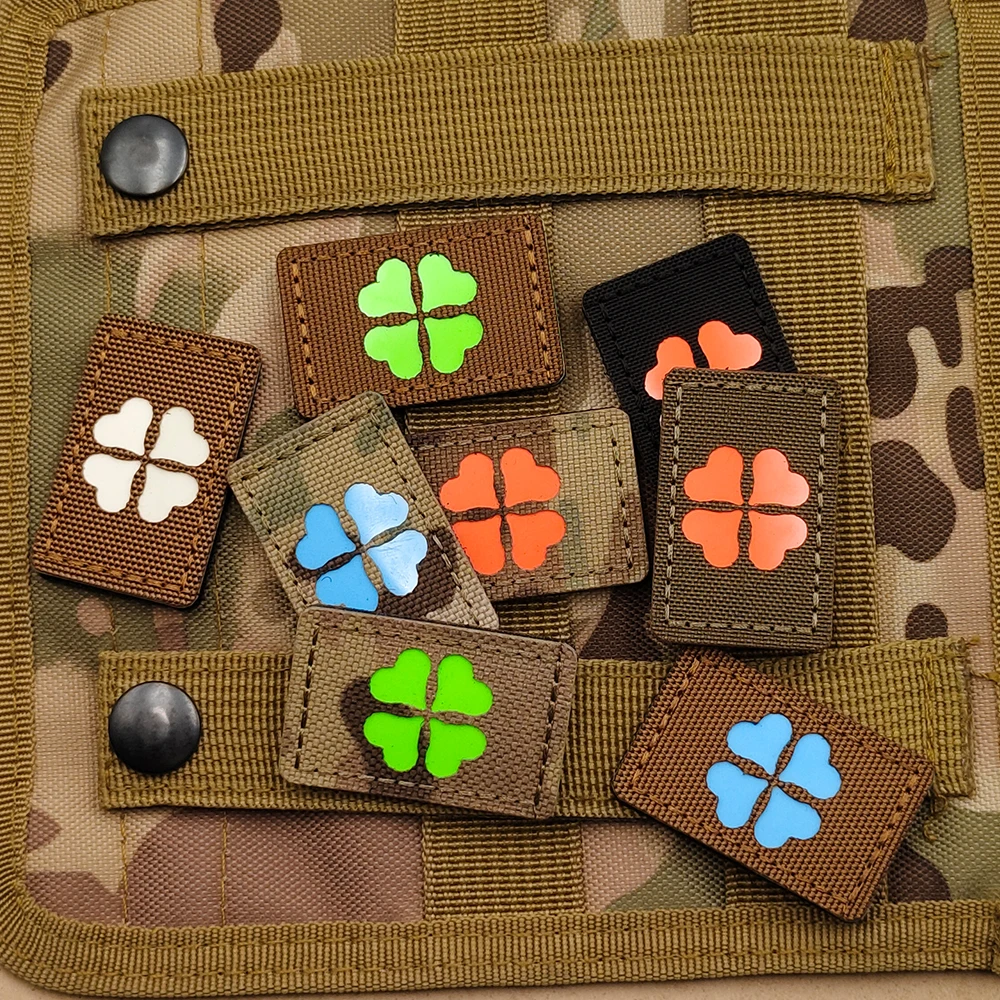 Four-leaf Clover Badges Clothes luminous Sticker Lucky Leaves Combat Ranger Applique Tactical Equipment Patch Glow in Dark
Four-leaf Clover Badges Clothes luminous Sticker Lucky Leaves Combat Ranger Applique Tactical Equipment Patch Glow in Dark