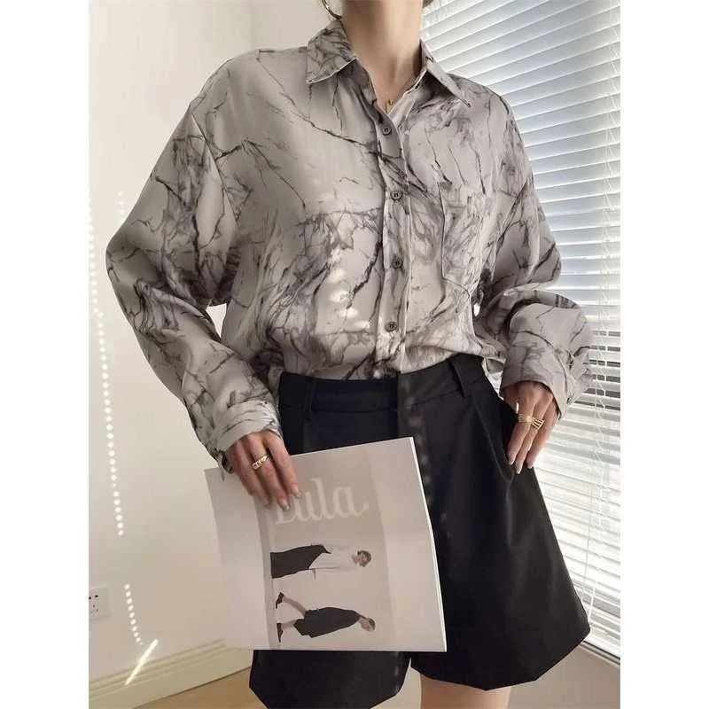 Mengzi Xigang Sle Retro Longsved irt Women's Casual Polyester Spring Summer Thin Long Sve Flip Collar Deformation Resi...
Mengzi Xigang Sle Retro Longsved irt Women's Casual Polyester Spring Summer Thin Long Sve Flip Collar Deformation Resi...