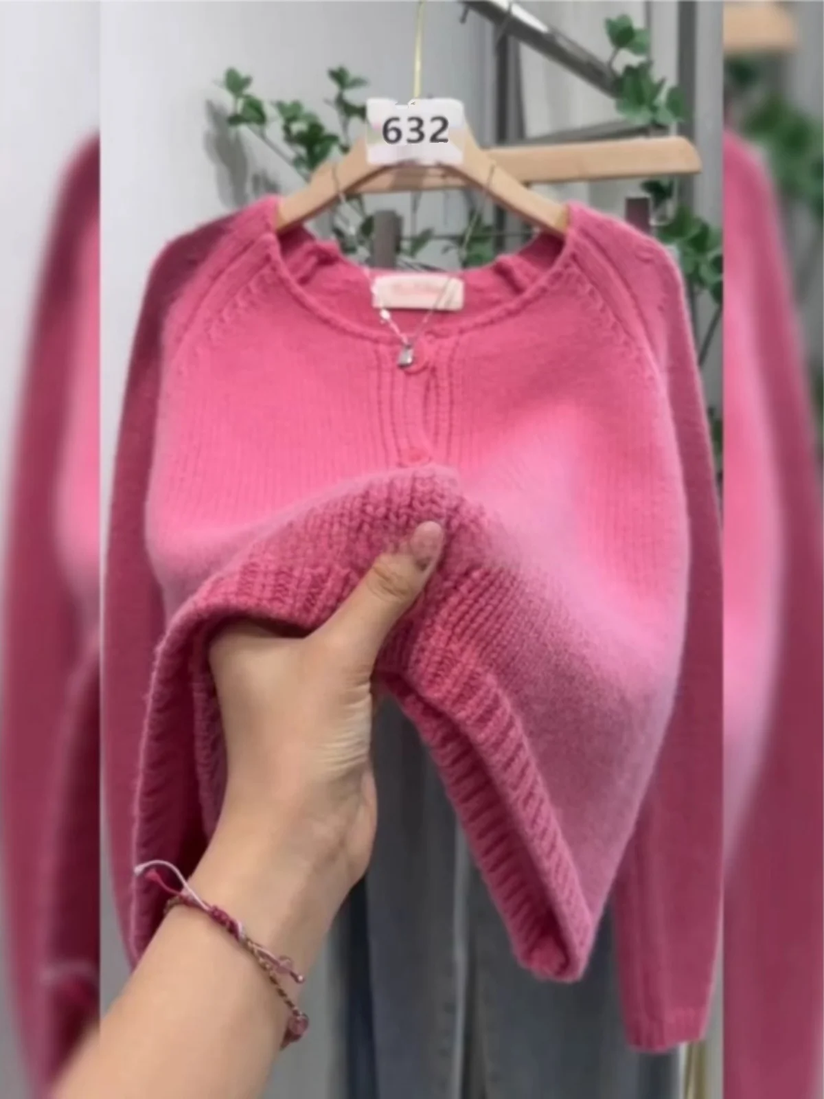 Beautiful Burgundy Knitted Open Cardigan Women's Outerwear Autumn Winter Regular Sleeve Long Single Button round Neck Sweater
Beautiful Burgundy Knitted Open Cardigan Women's Outerwear Autumn Winter Regular Sleeve Long Single Button round Neck Sweater