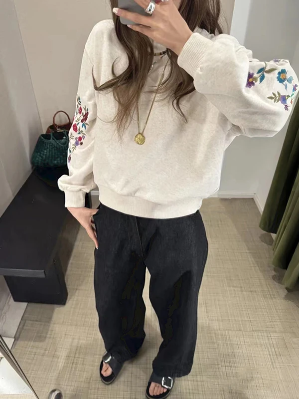 Loose Fit round Ne Embroidered Flower Bubble Sve Sweater Autumn Winter Comfortable Cotton Crew Ne Sweatirt
Loose Fit round Ne Embroidered Flower Bubble Sve Sweater Autumn Winter Comfortable Cotton Crew Ne Sweatirt