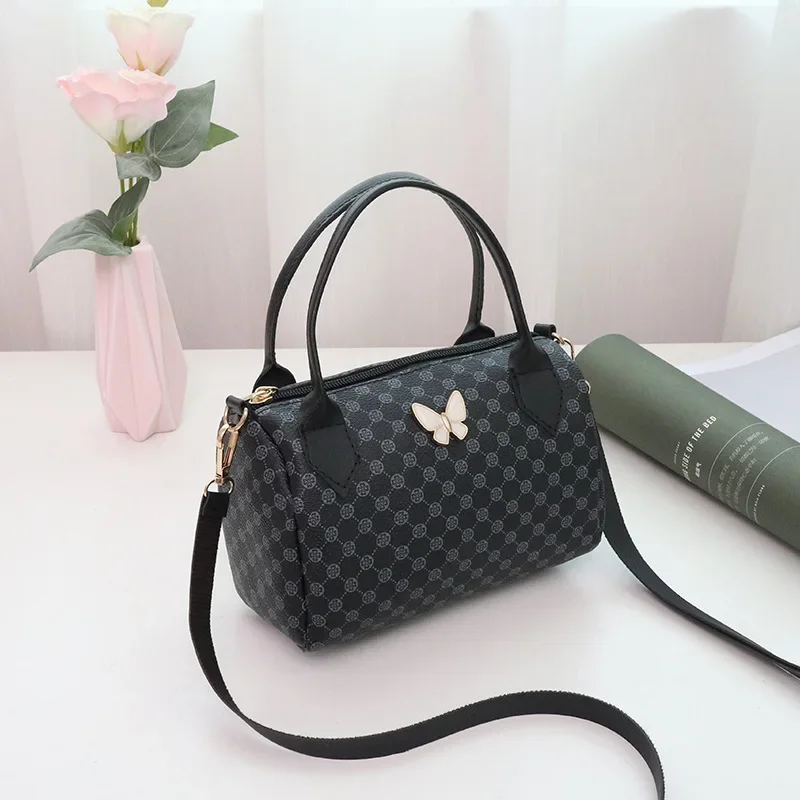 Women's Day 2025 Gift! K-Pillow Tote - RFID Block & 3-Way Strap (TikTok #KBeauty)
Women's Day 2025 Gift! K-Pillow Tote - RFID Block & 3-Way Strap (TikTok #KBeauty)