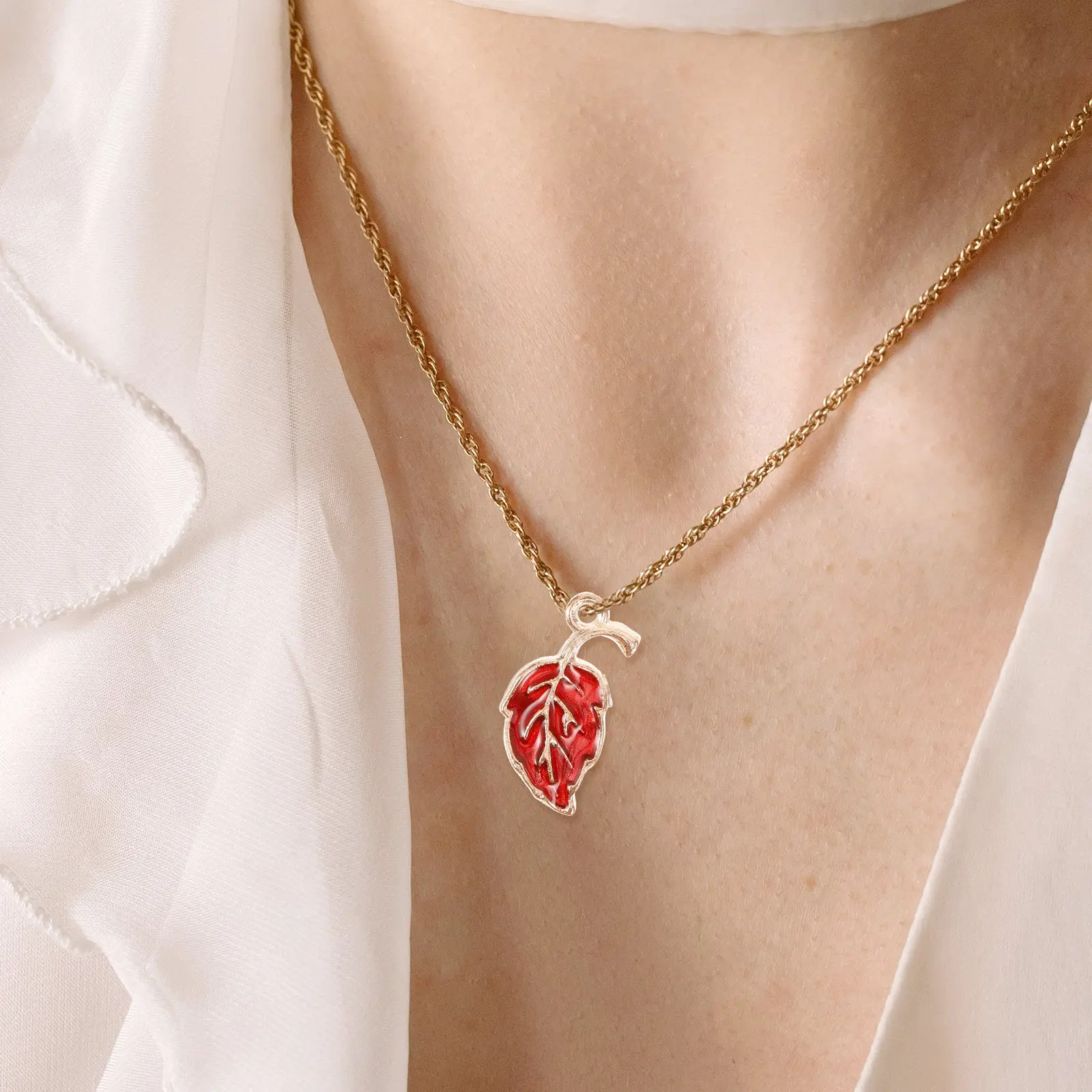 20 шт. легких подвесок-листочков для творчества, аксессуары для изготовления украшений своими руками: для ожерелий, браслетов, серег, брелоков
20 шт. легких подвесок-листочков для творчества, аксессуары для изготовления украшений своими руками: для ожерелий, браслетов, серег, брелоков