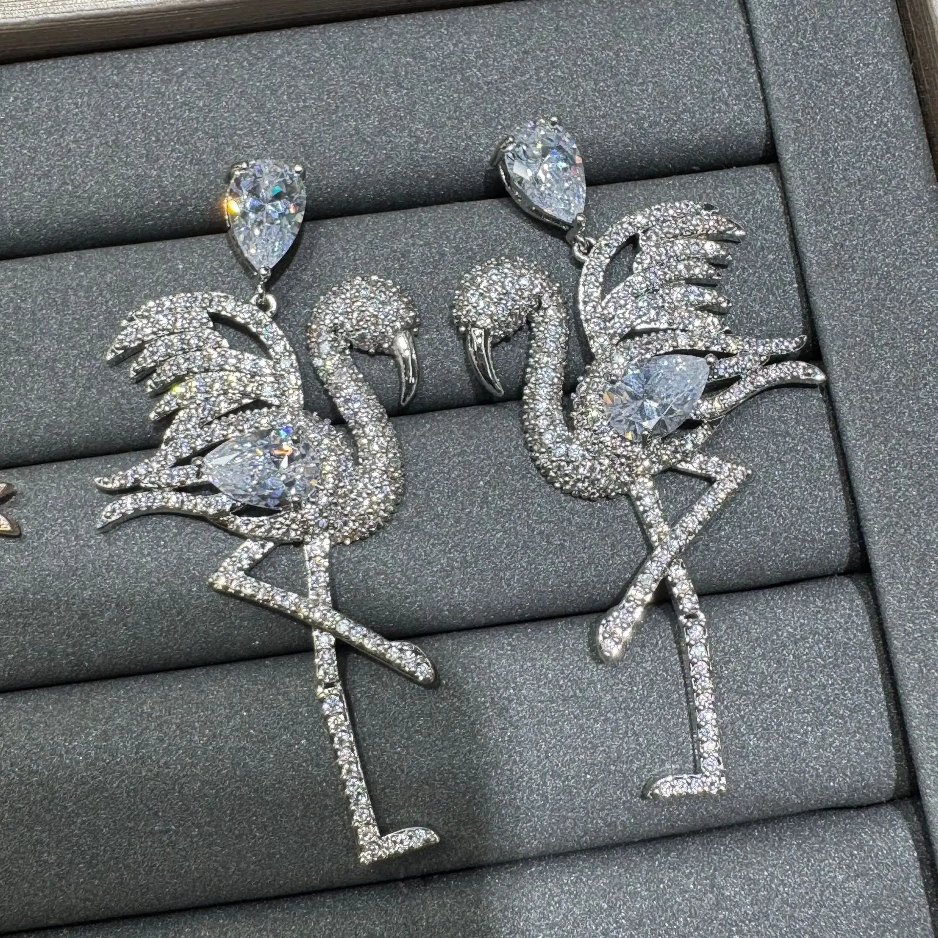 Cubic Zirconia Flamingo Drop Earrings for women sparkling Gold Silver plated Statement Jewelry for Banquet Party Gathering
Cubic Zirconia Flamingo Drop Earrings for women sparkling Gold Silver plated Statement Jewelry for Banquet Party Gathering