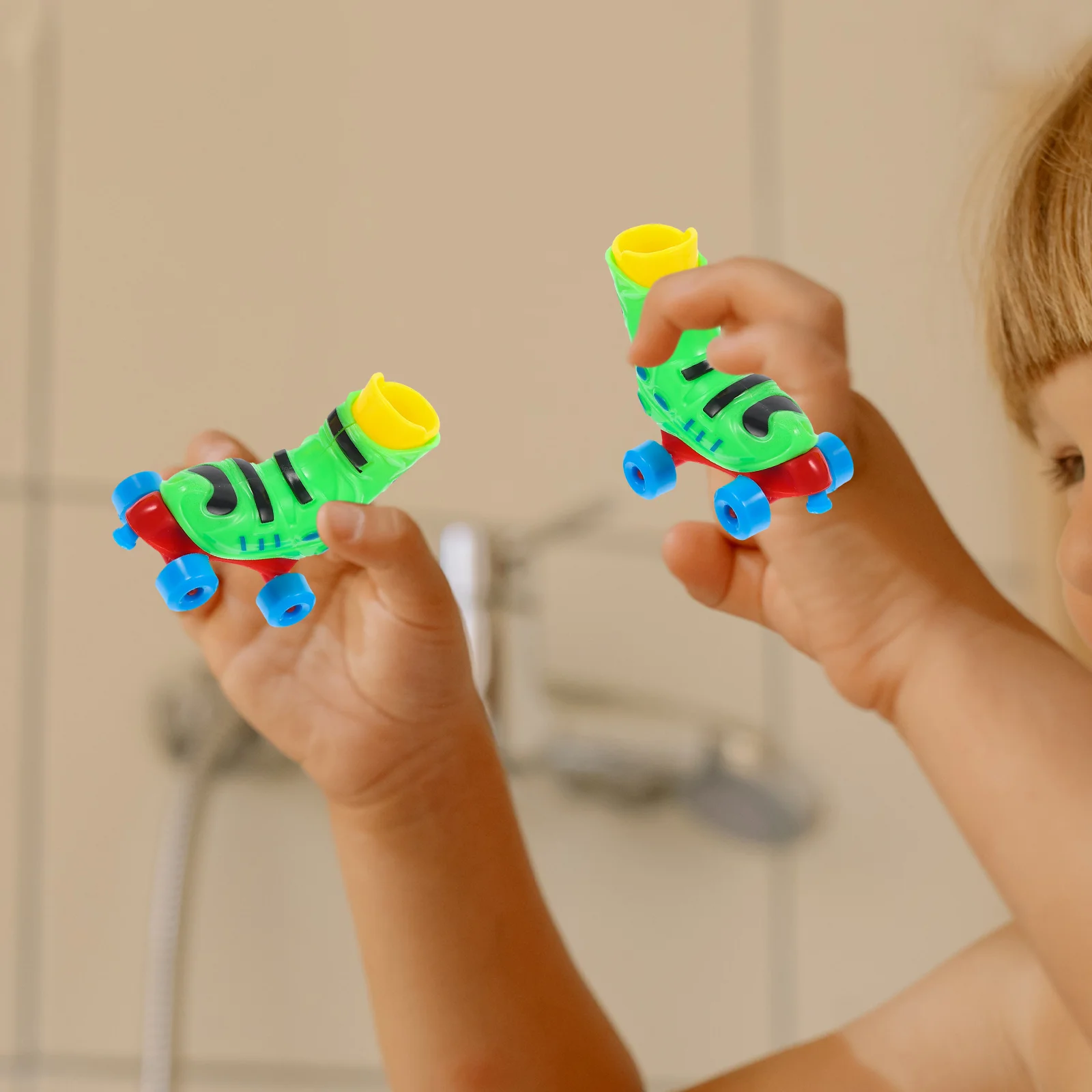 2 пары роликовых скейтбордов для пальцев, красочные роликовые игры для снятия стресса, обучающие упражнения для пальцев, спортивные игры для маленьких скейтбордингов 
2 пары роликовых скейтбордов для пальцев, красочные роликовые игры для снятия стресса, обучающие упражнения для пальцев, спортивные игры для маленьких скейтбордингов