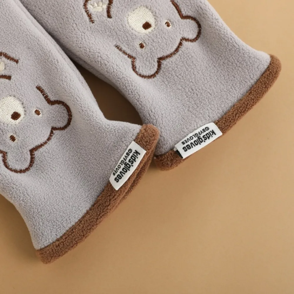 New Cute Bear Ski Gloves Polar Fleece Cycling Mittens Warm Windproof Full Finger Gloves Boys and Girls
New Cute Bear Ski Gloves Polar Fleece Cycling Mittens Warm Windproof Full Finger Gloves Boys and Girls