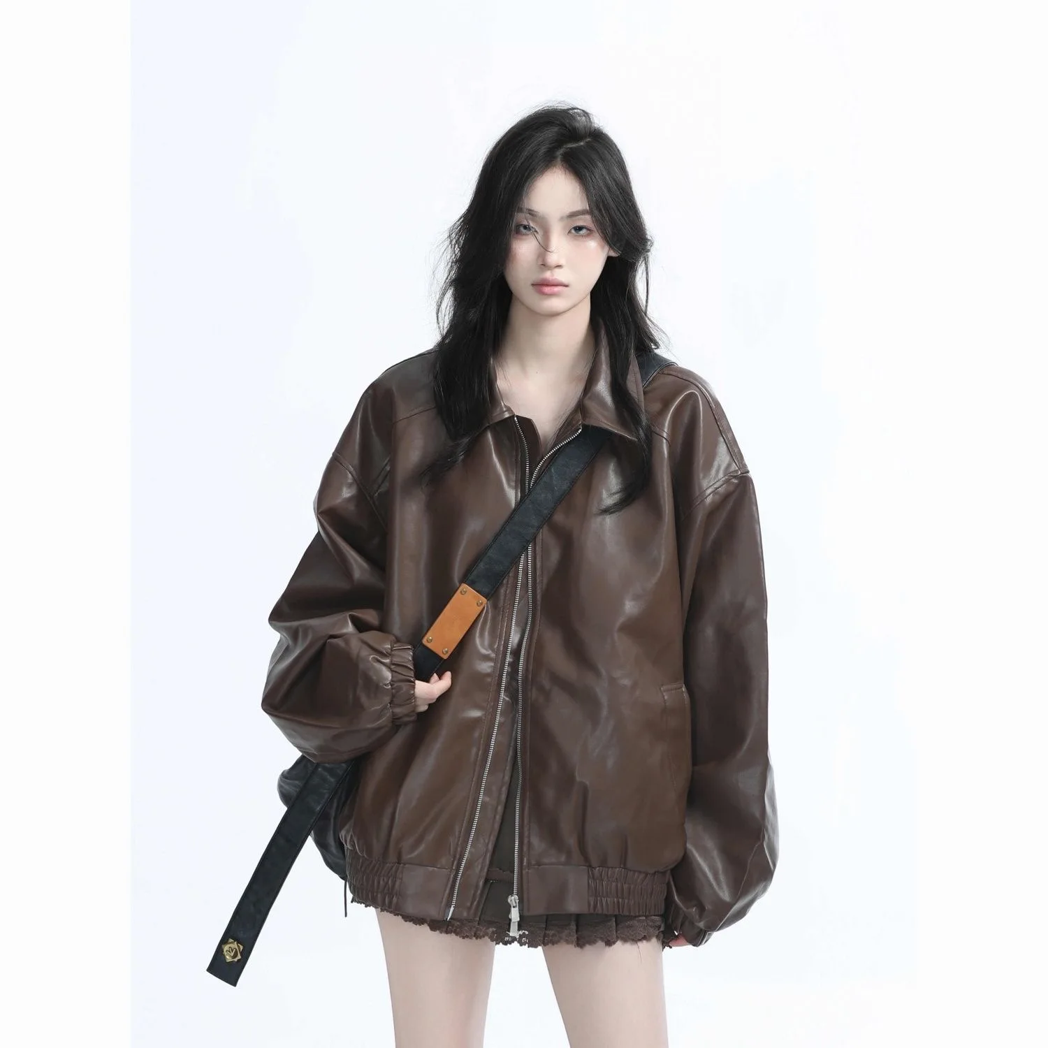 Retro Ladies Fashion Zipper Faux Leather Jacket Spring Autumn Women Long Sleeves Leather Coat Female PU Leather Outwear
Retro Ladies Fashion Zipper Faux Leather Jacket Spring Autumn Women Long Sleeves Leather Coat Female PU Leather Outwear