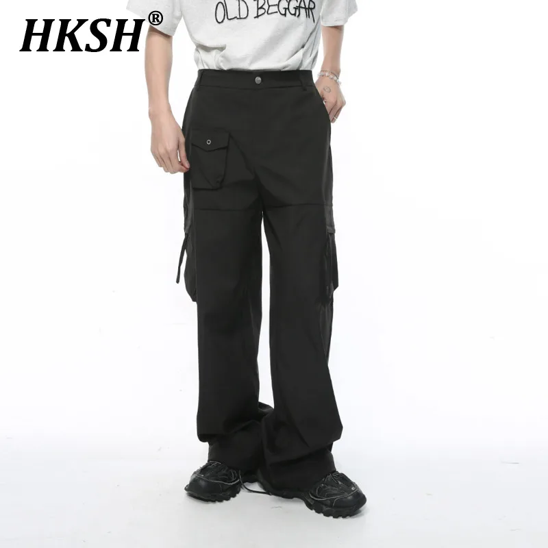 HKSH Men's Tide Streetwear Spring American Multi Pockets Trousers Casual Cargo Pants Straight Trend Safari Style Overalls HK0498
HKSH Men's Tide Streetwear Spring American Multi Pockets Trousers Casual Cargo Pants Straight Trend Safari Style Overalls HK0498