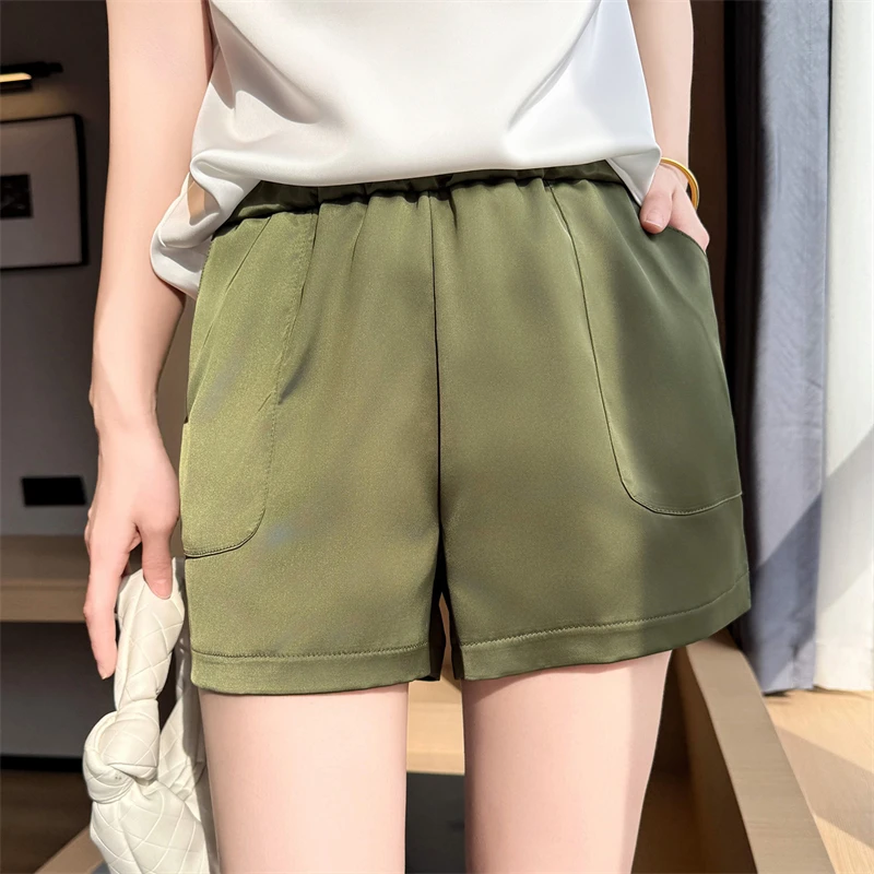 Women's Summer Elastic Waistband Shorts with Pockets Casual Smooth Satin Solid Color Fashionable Comfortable New Arrivals
Women's Summer Elastic Waistband Shorts with Pockets Casual Smooth Satin Solid Color Fashionable Comfortable New Arrivals