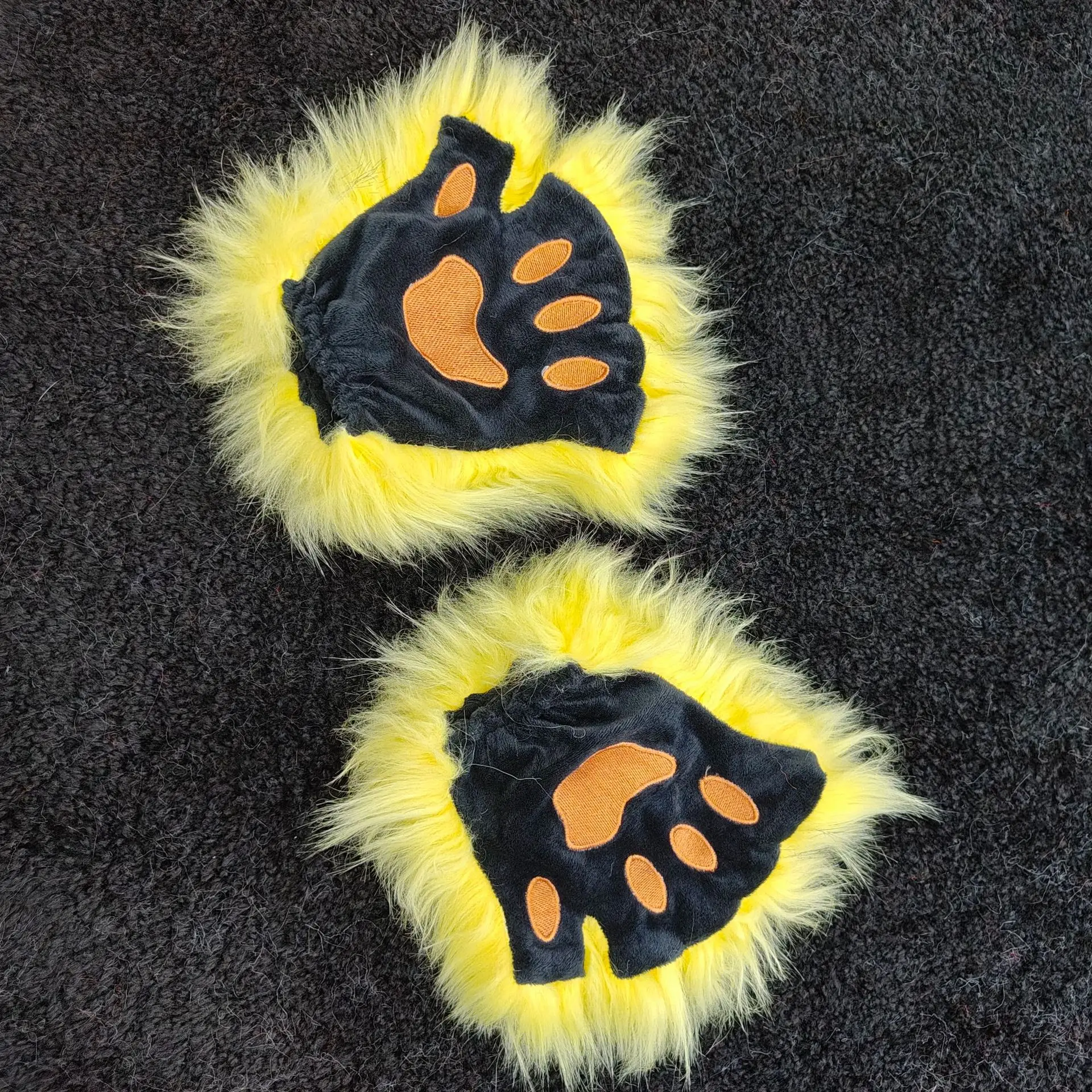 Cos Performance Props Long-haired Cat Claws Bear Claws Fingerless Gloves Doll Animal Costume Plush Animal Claws
Cos Performance Props Long-haired Cat Claws Bear Claws Fingerless Gloves Doll Animal Costume Plush Animal Claws
