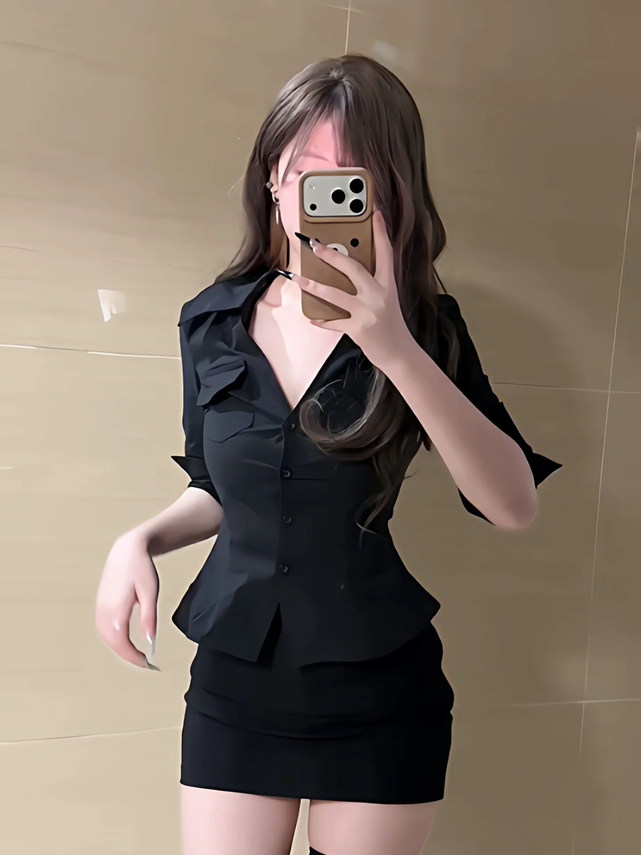 Black V-Neck Mid-Sleeve Shirt And High Waist Skirt Two-Piece Set Women's Fashion Spring Summer Outfit Slimming Bodycon Style
Black V-Neck Mid-Sleeve Shirt And High Waist Skirt Two-Piece Set Women's Fashion Spring Summer Outfit Slimming Bodycon Style