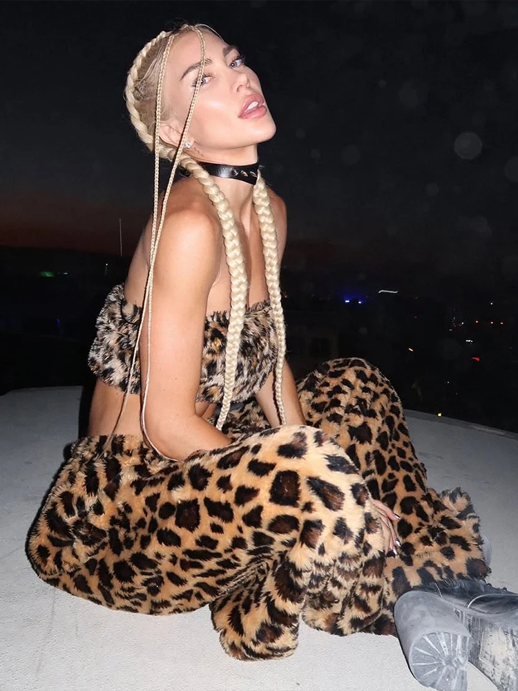 Kliou Fashion Furry 2 Piece Set Woman Leopard Print Chest Wrap Tank Tops+Straight Long Pant Hot Girls Street Hip-Hop Style Suits
Kliou Fashion Furry 2 Piece Set Woman Leopard Print Chest Wrap Tank Tops+Straight Long Pant Hot Girls Street Hip-Hop Style Suits