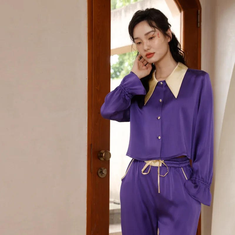 Luxury 19MM 100% Mulberry Silk Sleepwear For Women Contrast Color Point Collar Flared Cuff Long Sleeve Trousers Suit Loungewear
Luxury 19MM 100% Mulberry Silk Sleepwear For Women Contrast Color Point Collar Flared Cuff Long Sleeve Trousers Suit Loungewear