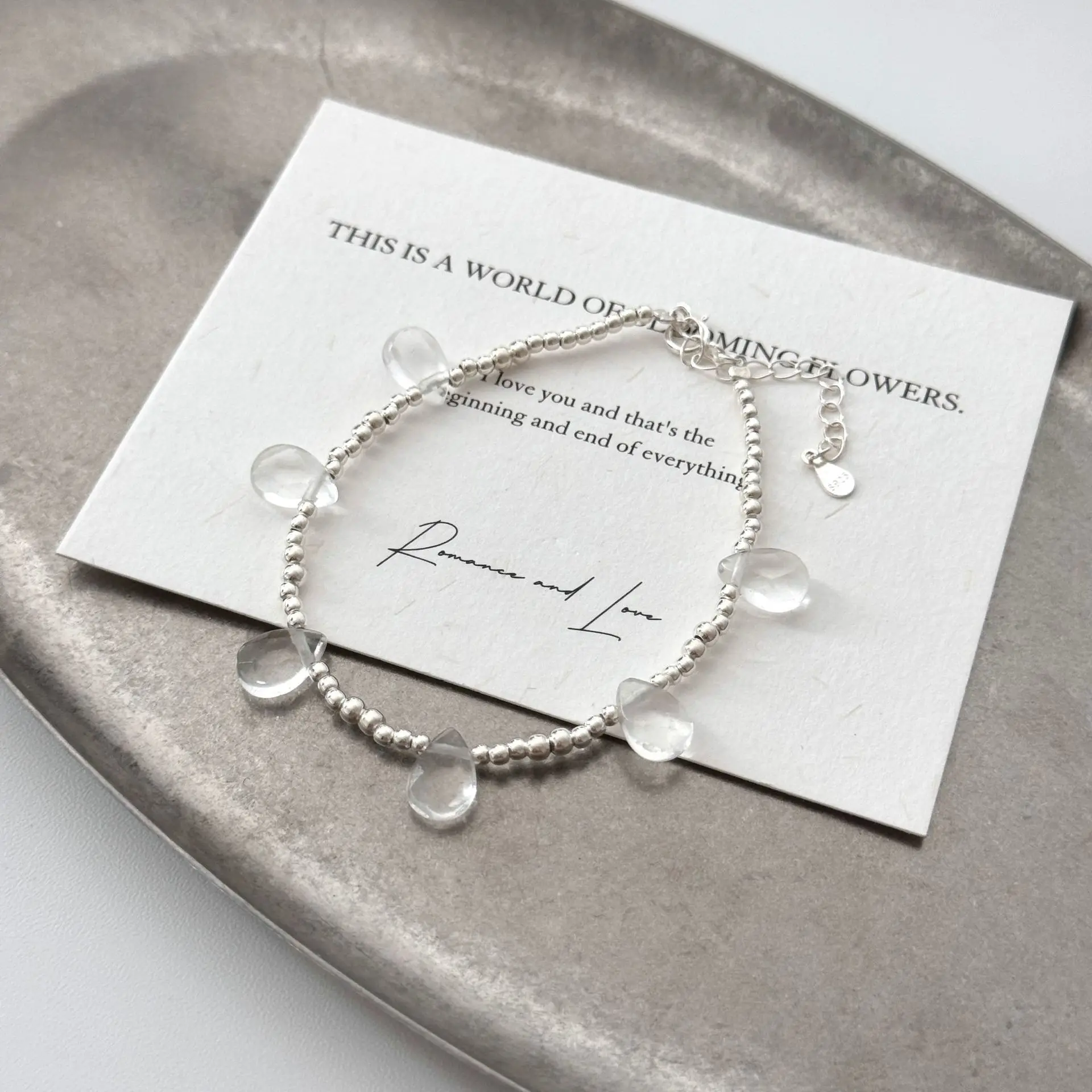 S925 Silver Korean Version Niche Design Faceted Water Drop Type White Crystal Silver Bead Bracelet Fresh, Sweet and Cold
S925 Silver Korean Version Niche Design Faceted Water Drop Type White Crystal Silver Bead Bracelet Fresh, Sweet and Cold