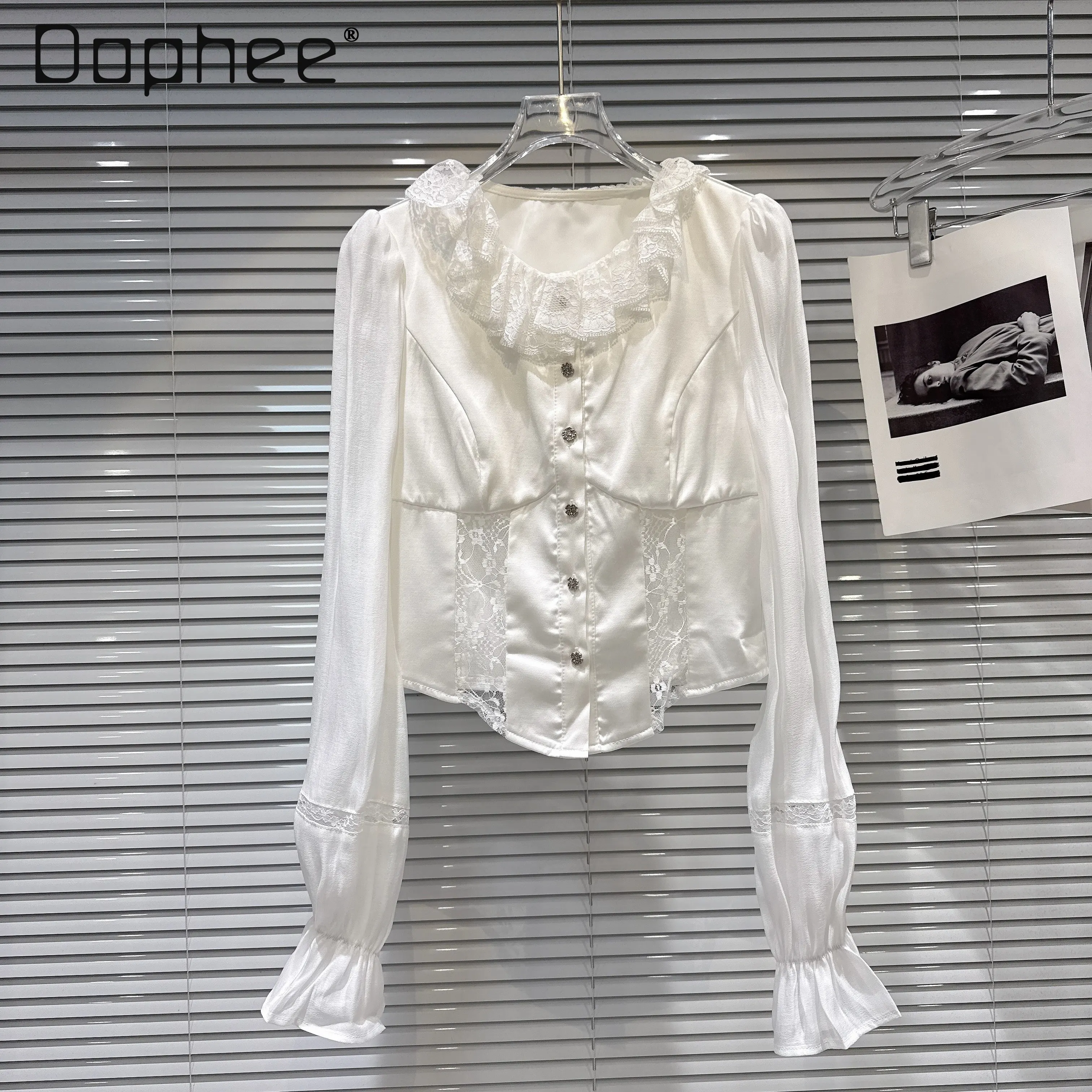 2026 Spring New French Elegant Style Lace Collar Spliced Acetate Fabric Shirt Commuting Style Trendy Loose Slim Women's Shirt
2026 Spring New French Elegant Style Lace Collar Spliced Acetate Fabric Shirt Commuting Style Trendy Loose Slim Women's Shirt