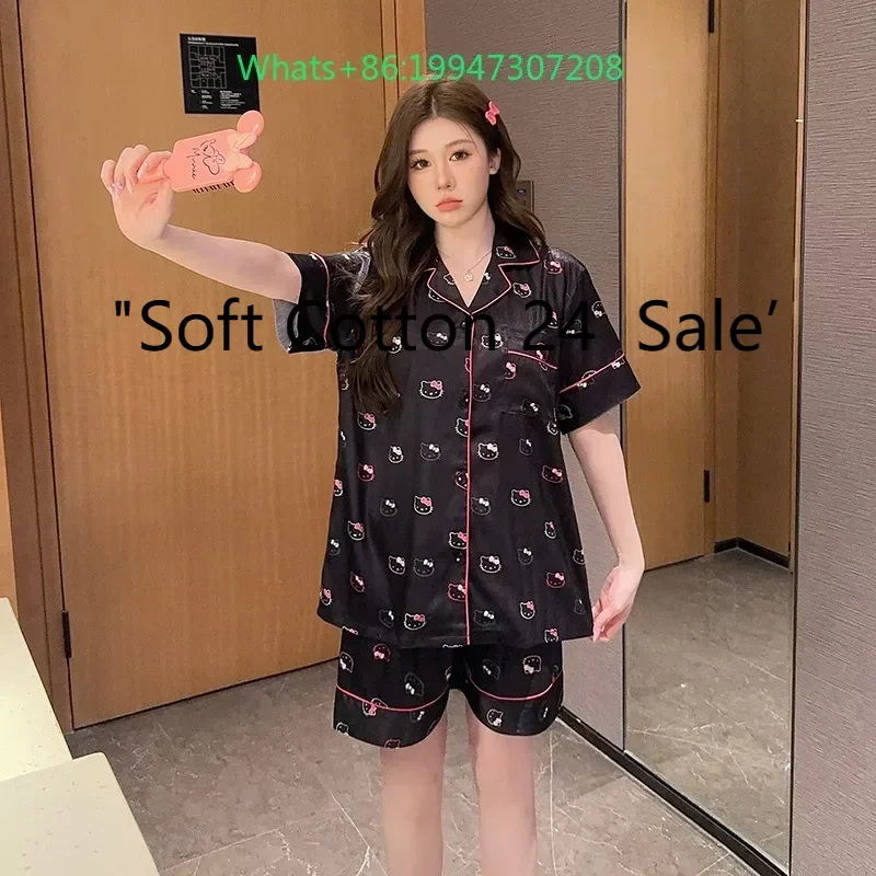 Summer new black round neck cartoon Hello Kitty pajamas women's cardigan ice and snow silk shorts shorts two-piece loungewear
Summer new black round neck cartoon Hello Kitty pajamas women's cardigan ice and snow silk shorts shorts two-piece loungewear