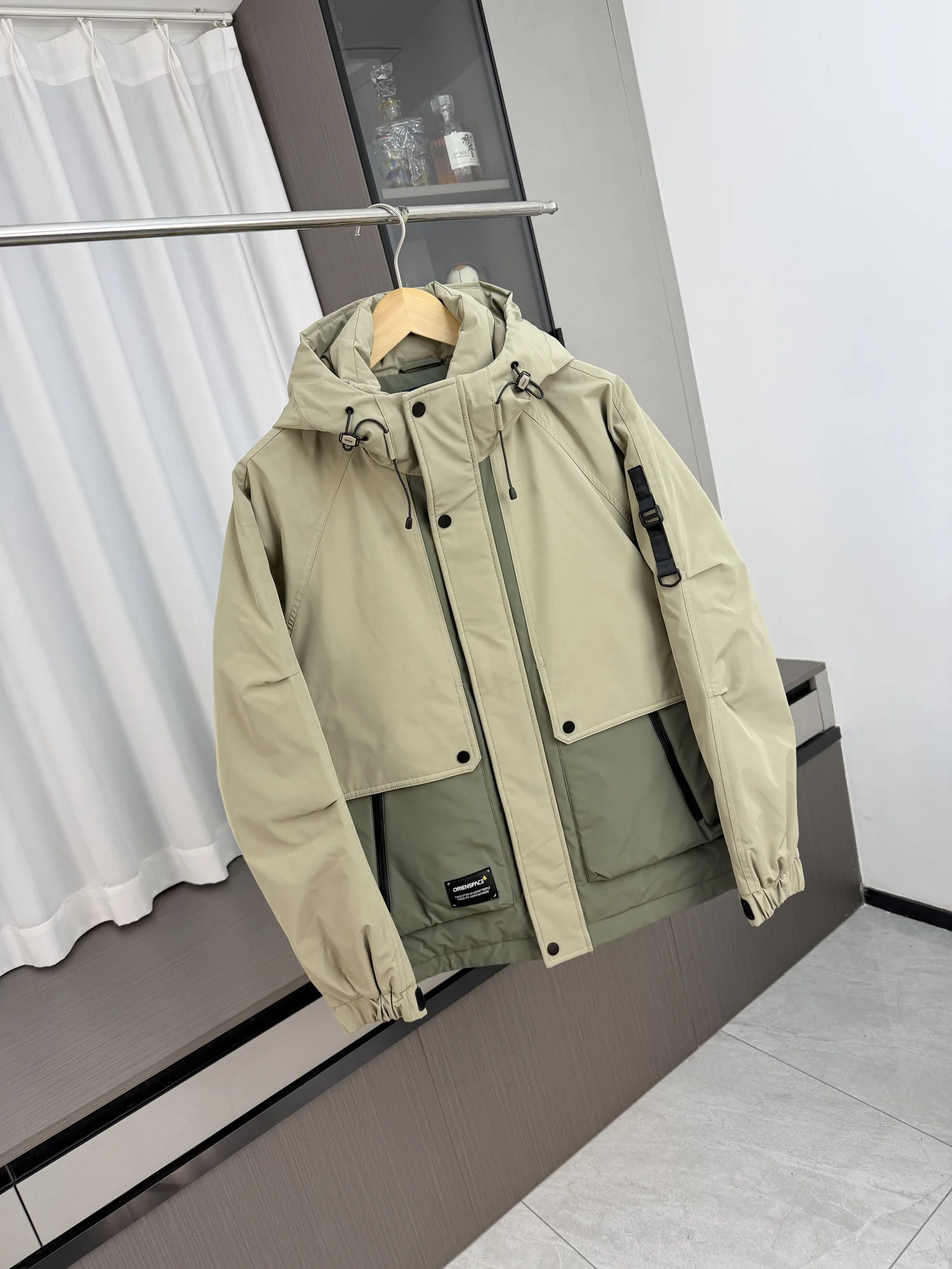 Outdoor Workwear Sle! 90 Du Down! Men's Winter Thiened Warm Hooded down Jaet Trendy Splicing Design Faionable Urban...
Outdoor Workwear Sle! 90 Du Down! Men's Winter Thiened Warm Hooded down Jaet Trendy Splicing Design Faionable Urban...