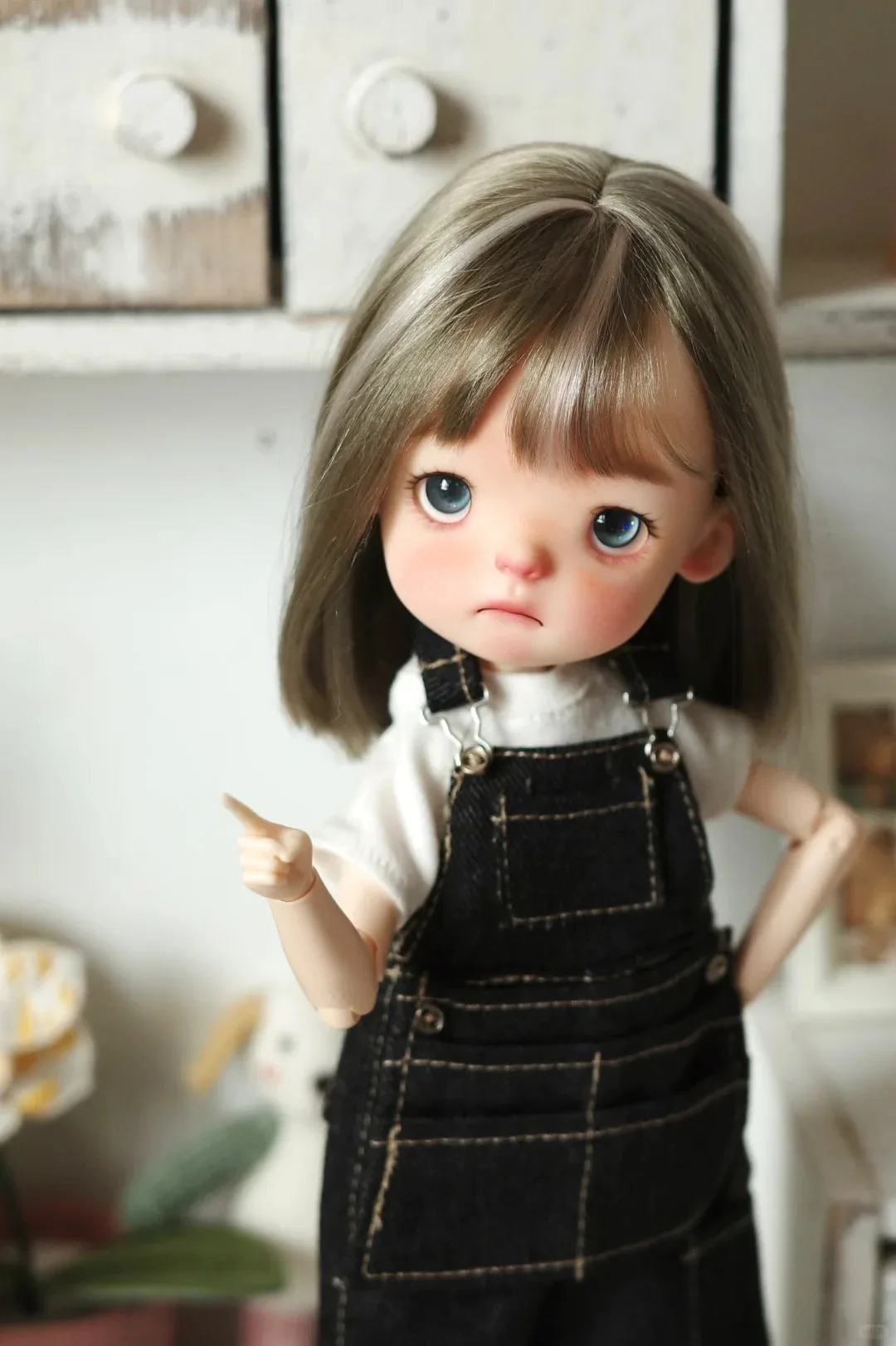 2025 New BJD sd doll 1/6 full set nude doll rourou xiaop Big head Resin Doll Fashion Girl Smile Spot makeup
2025 New BJD sd doll 1/6 full set nude doll rourou xiaop Big head Resin Doll Fashion Girl Smile Spot makeup
