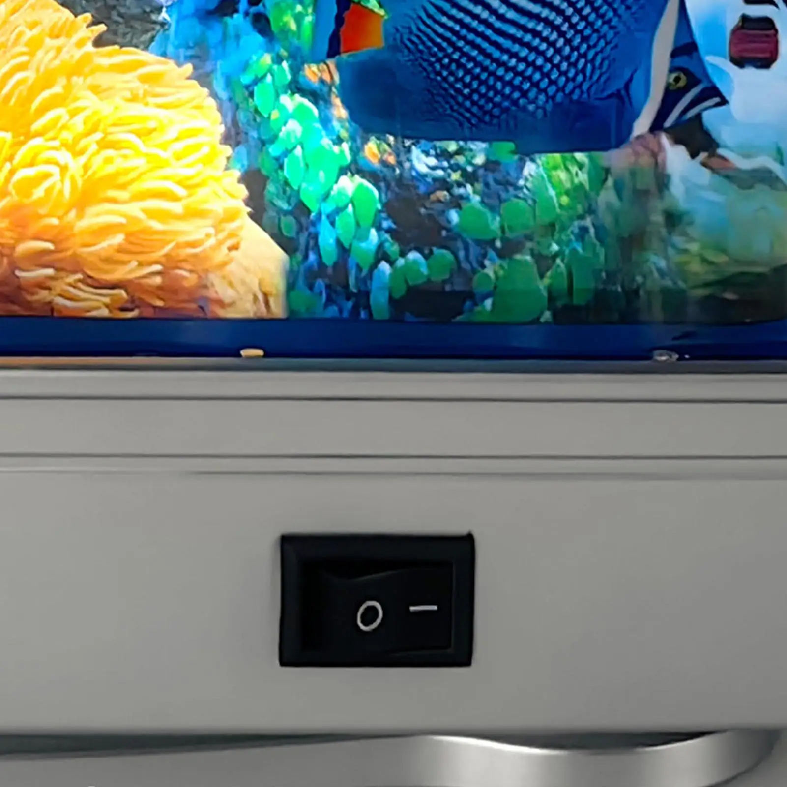 Искусственный аквариум с LED-подсветкой для декора офиса, дома, ресторана, отеля, гостиной, зала ожидания
Искусственный аквариум с LED-подсветкой для декора офиса, дома, ресторана, отеля, гостиной, зала ожидания