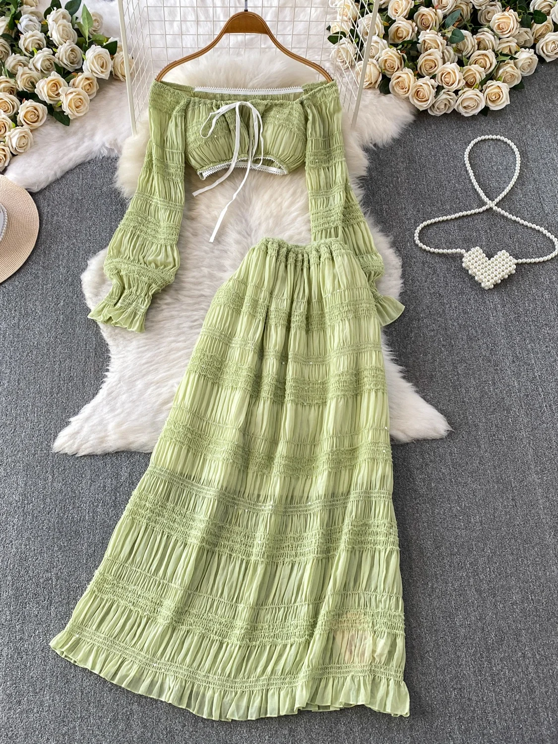 Belted One-Shoulder Slimming Pleated Sequin Short Top with Chest Pad High Waist Long Skirt Two-Piece Set Elegant Fashionable
Belted One-Shoulder Slimming Pleated Sequin Short Top with Chest Pad High Waist Long Skirt Two-Piece Set Elegant Fashionable